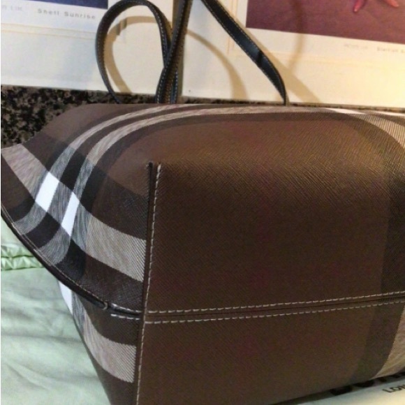 Authentic Burberry women bag - Picture 3 of 4